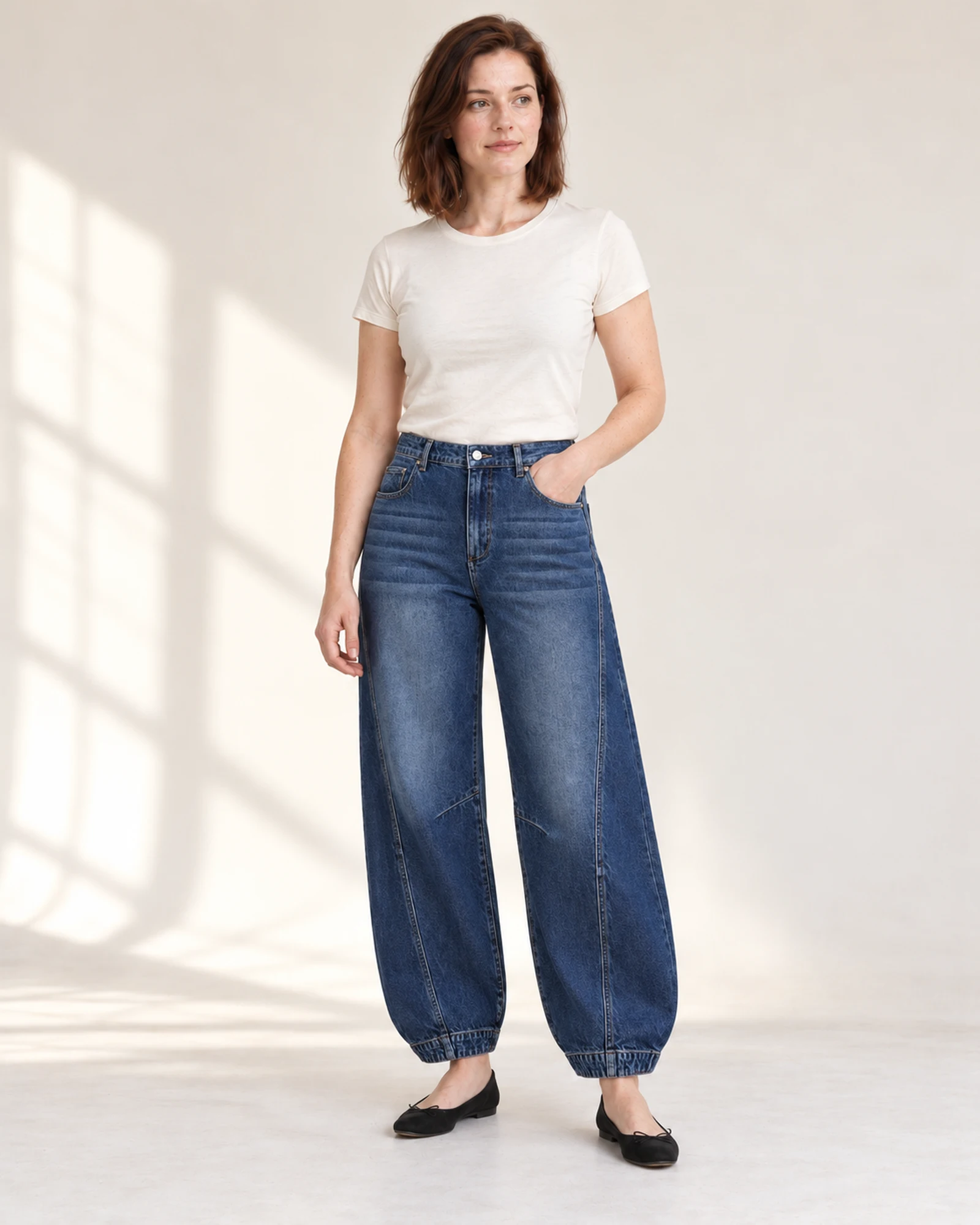 Cuffed Barrel-Leg Jeans, styling view, SKU F8419