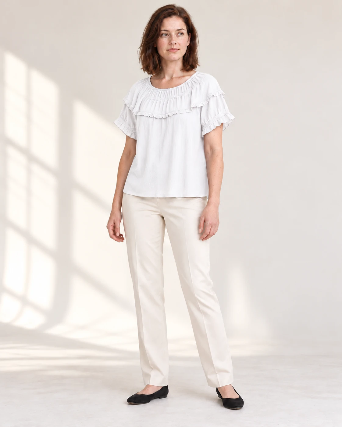 White top, front styling view; SKU 951699221513